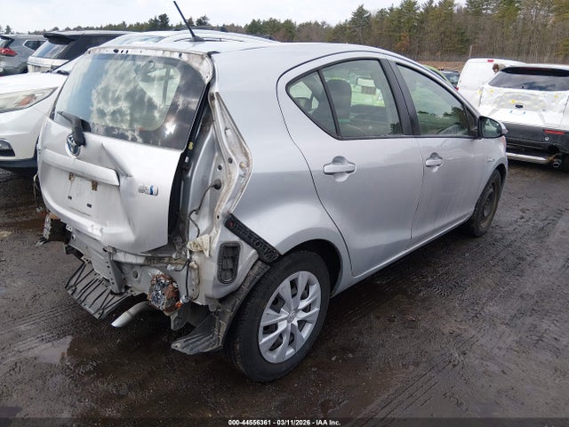 JTDKDTB36E1574349 Toyota Prius C One