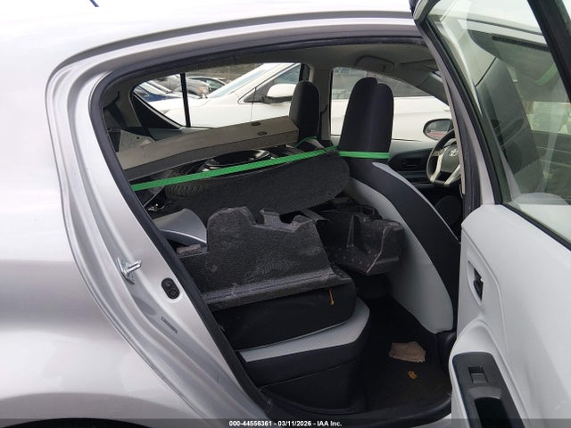 JTDKDTB36E1574349 Toyota Prius C One
