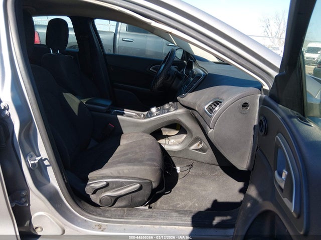 Продаж на аукціоні авто 2015 Chrysler 200 Limited, vin: 1C3CCCAB4FN576213, номер лоту: 44556366