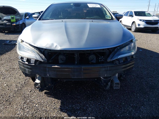 Продаж на аукціоні авто 2015 Chrysler 200 Limited, vin: 1C3CCCAB4FN576213, номер лоту: 44556366