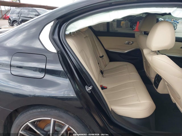 2021 Bmw 330i მანქანა იყიდება აუქციონზე, vin: 3MW5R1J0XM8C18326, აუქციონის ნომერი: 44556382