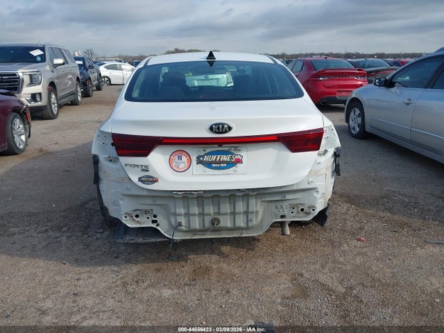 Продажа на аукционе авто 2021 Kia Forte Fe, vin: 3KPF24ADXME377929, номер лота: 44556423