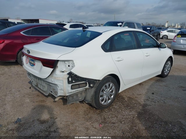 Продажа на аукционе авто 2021 Kia Forte Fe, vin: 3KPF24ADXME377929, номер лота: 44556423