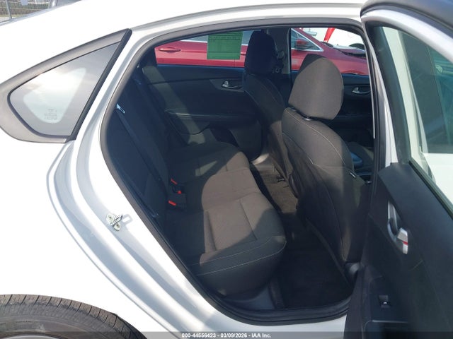 Продажа на аукционе авто 2021 Kia Forte Fe, vin: 3KPF24ADXME377929, номер лота: 44556423