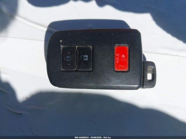 Toyota Prius C Three 2014 JTDKDTB3XE1565086 Image 11