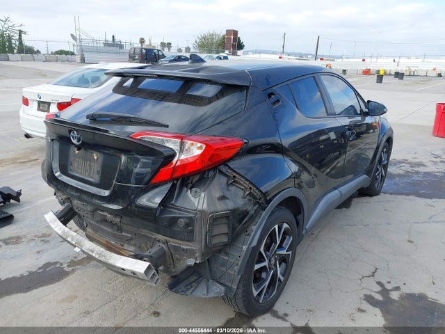 Toyota C-HR XLE 2018 NMTKHMBX4JR062579 Image 4