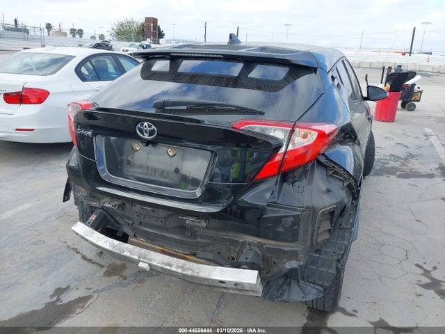Toyota C-HR XLE 2018 NMTKHMBX4JR062579 Image 6
