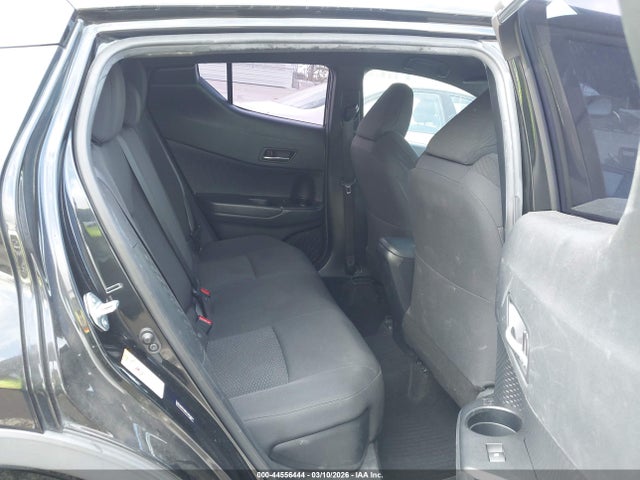 Toyota C-HR XLE 2018 NMTKHMBX4JR062579 Image 8