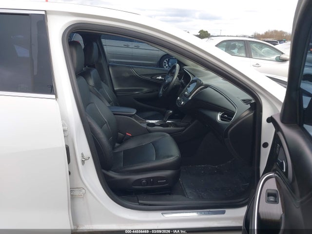 1G1ZH5SX3HF285561 Chevrolet Malibu Premier