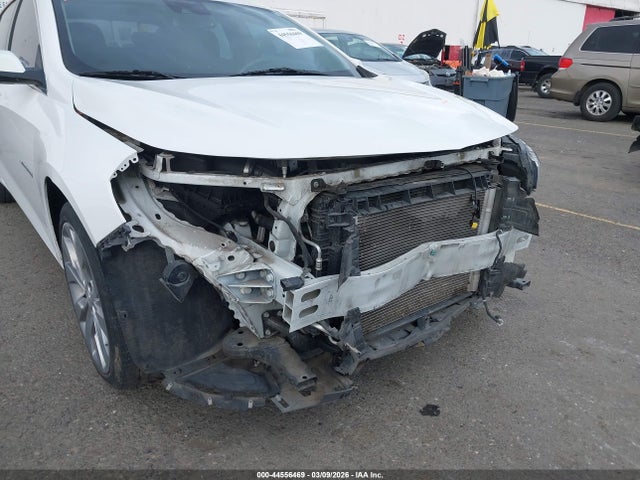 1G1ZH5SX3HF285561 Chevrolet Malibu Premier