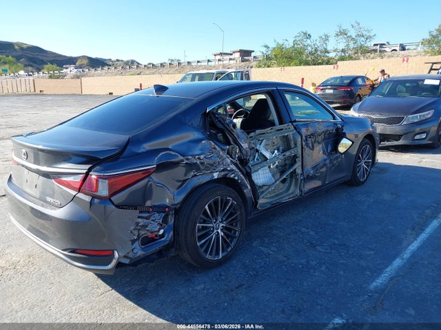 44556478 :رقم المزاد ، 58ADA1C13PU031680 vin ، 2023 Lexus Es 300h مزاد بيع