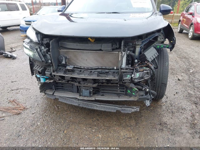 5N1BT3BB5RC695311 Nissan Rogue Sv Intelligent Awd
