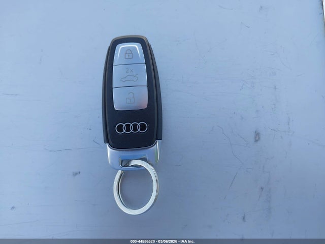 44556520 :رقم المزاد ، WA1B5BFZ9SP068569 vin ، 2025 Audi Q4 E-tron Premium 45 Quattro مزاد بيع