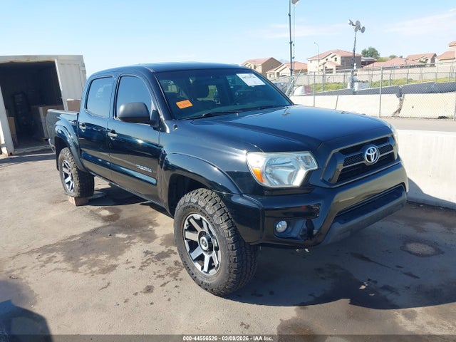 Toyota Tacoma Prerunner V6 2015 5TFJU4GN5FX081434 головне зображення