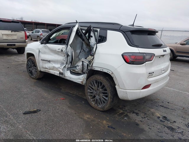 44556530 :رقم المزاد ، 3C4NJDCBXNT232803 vin ، 2022 Jeep Compass High Altitude 4x4 مزاد بيع