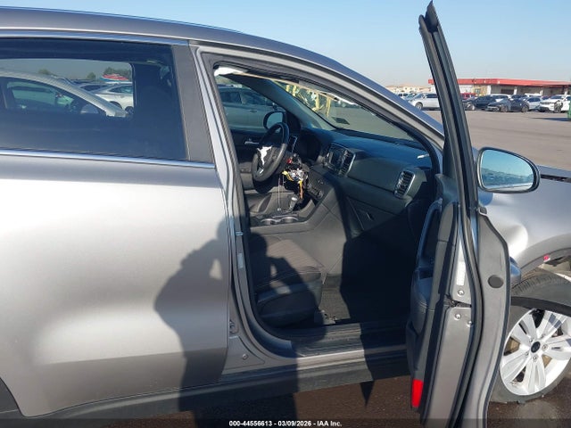 KNDPM3AC8K7562610 KIA Sportage Lx