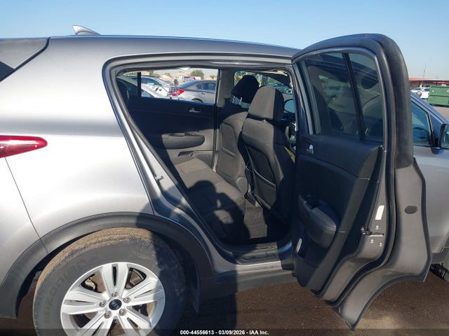 KNDPM3AC8K7562610 KIA Sportage Lx