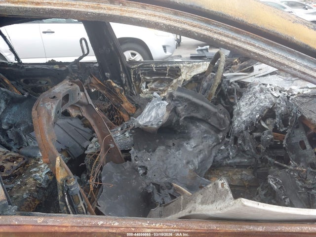 4T1G11AKXLU332280 Toyota CAMRY SE