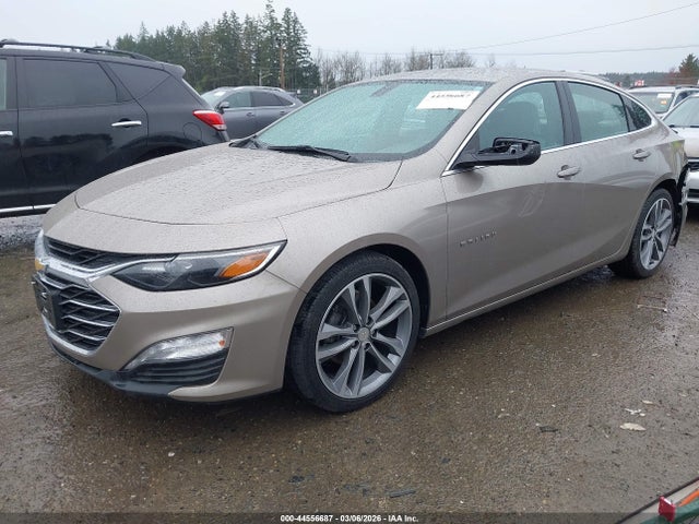 1G1ZD5ST1NF130608 Chevrolet Malibu Fwd Lt
