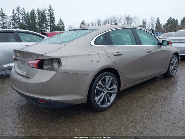 1G1ZD5ST1NF130608 Chevrolet Malibu Fwd Lt