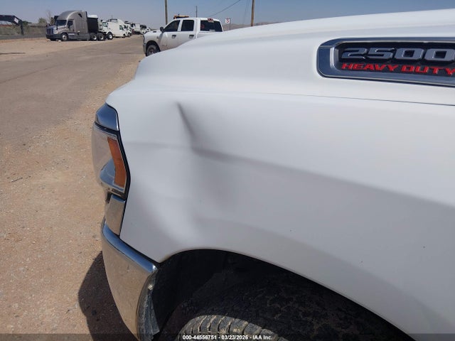 44556751 :رقم المزاد ، 3C6UR5DL1PG514400 vin ، 2023 Ram 2500 Big Horn  4x4 6'4 Box مزاد بيع