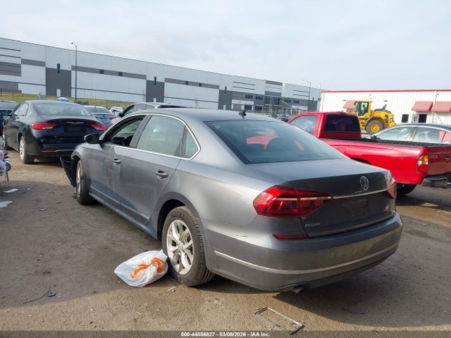 Aukcja sprzedaży 2017 Volkswagen Passat 1.8t S, vin: 1VWAT7A36HC085236, numer aukcji: 44556827