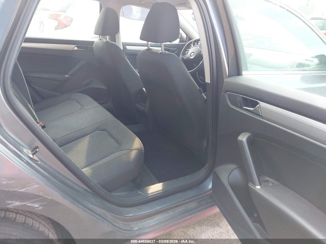Aukcja sprzedaży 2017 Volkswagen Passat 1.8t S, vin: 1VWAT7A36HC085236, numer aukcji: 44556827