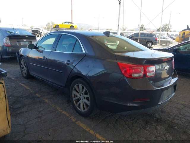 1G11D5SL1FF134110 Chevrolet MALIBU 2LT