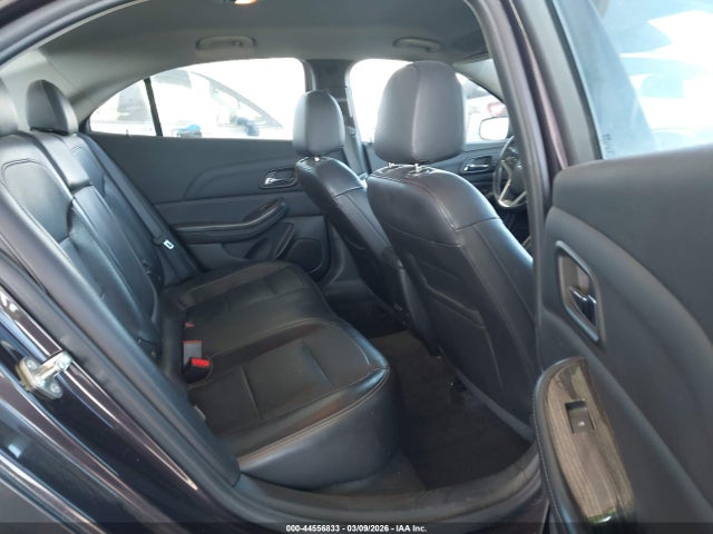 1G11D5SL1FF134110 Chevrolet MALIBU 2LT