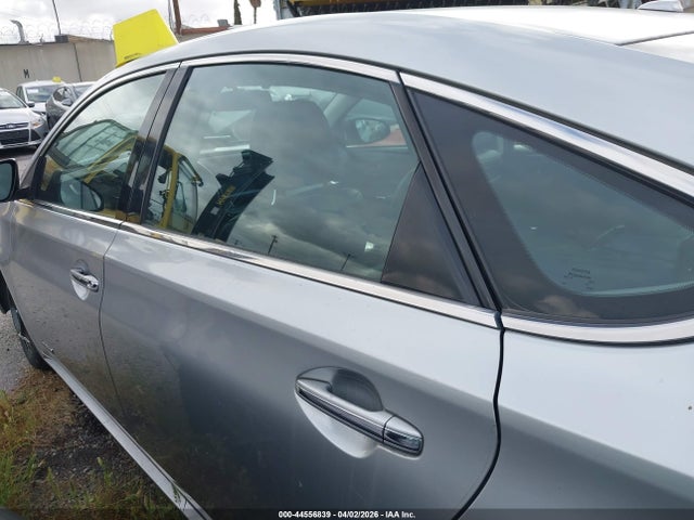 4T1BD1EB9GU051556 Toyota Avalon Hybrid Xle Premium
