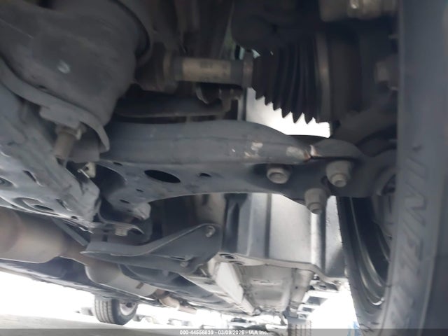 4T1BD1EB9GU051556 Toyota Avalon Hybrid Xle Premium