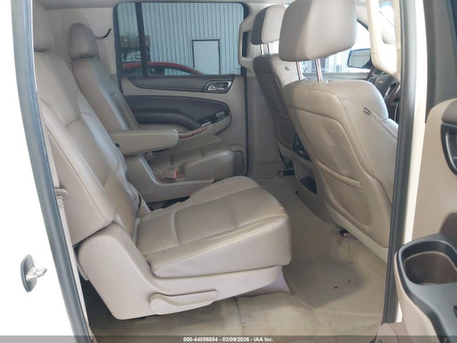Продаж на аукціоні авто 2015 Chevrolet Suburban 1500 Ltz, vin: 1GNSKKKC8FR552461, номер лоту: 44556884