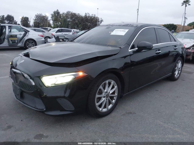 W1K3G4EB2MJ275448 Mercedes-Benz A 220