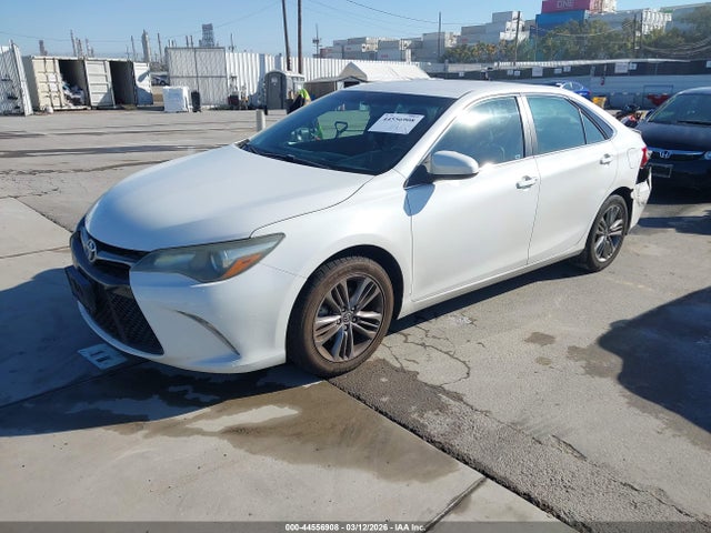 Toyota CAMRY SE 2015 4T1BF1FK0FU034670 Image 2