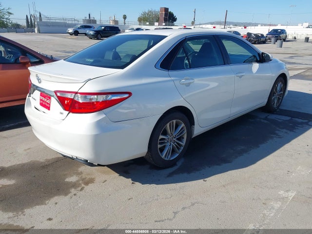 Toyota CAMRY SE 2015 4T1BF1FK0FU034670 Image 4
