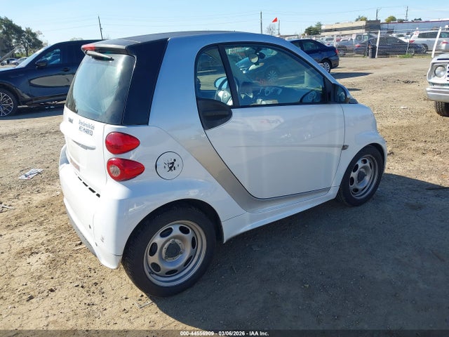 Smart Fortwo Pure 2015 WMEEJ3BA4FK811583 Image 4