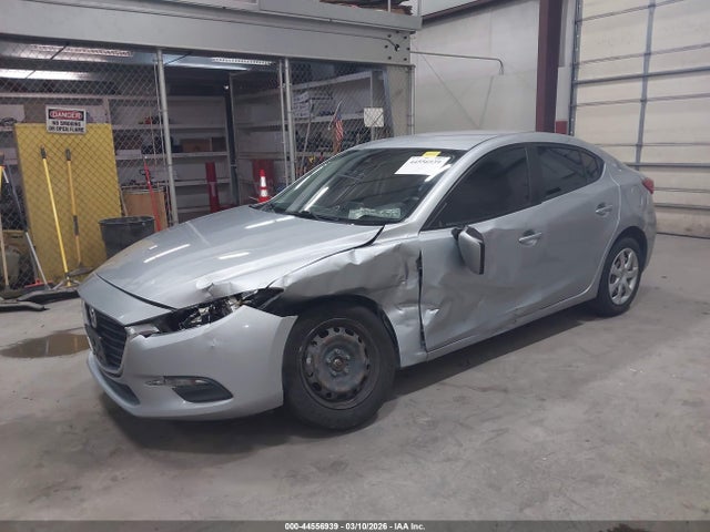3MZBN1U7XJM270646 Mazda Mazda3 Sport