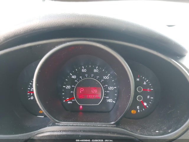 2014 KIA SOUL KNDJN2A26E7739535 Photo 6
