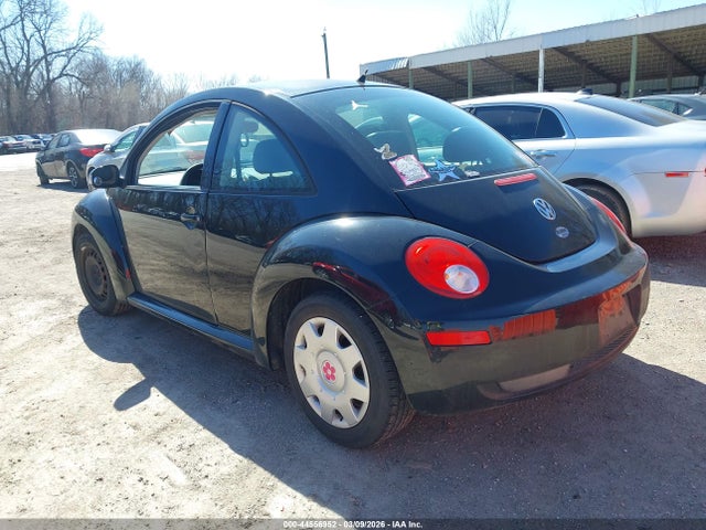 44556952 :رقم المزاد ، 3VWPW3AG9AM021337 vin ، 2010 Volkswagen New Beetle 2.5l Final Edition مزاد بيع