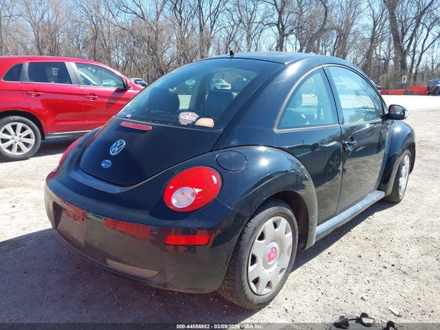 44556952 :رقم المزاد ، 3VWPW3AG9AM021337 vin ، 2010 Volkswagen New Beetle 2.5l Final Edition مزاد بيع