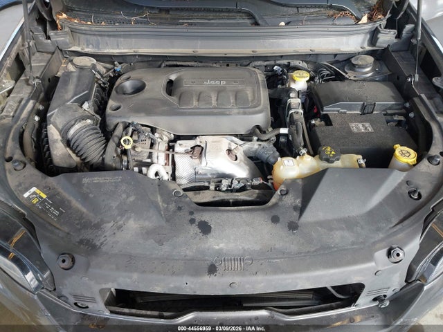 1C4PJMDN9KD180602 Jeep Cherokee Limited 4x4