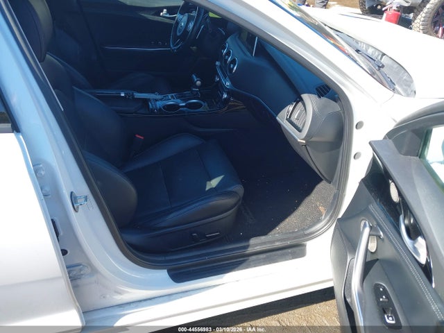 44556983 :رقم المزاد ، KNAE25LA4J6033421 vin ، 2018 Kia Stinger Premium مزاد بيع