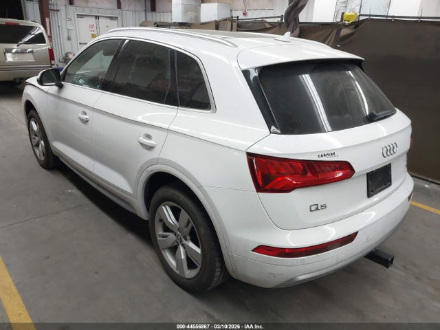 WA1BNAFY0J2233812 Audi Q5 2.0t Premium/2.0t Tech Premium