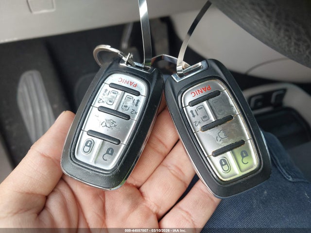 2017 Chrysler Pacifica Touring Plus მანქანა იყიდება აუქციონზე, vin: 2C4RC1BG9HR788468, აუქციონის ნომერი: 44557007
