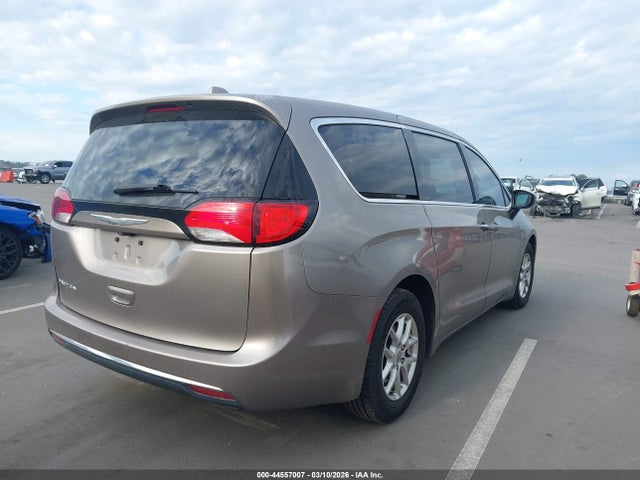 2017 Chrysler Pacifica Touring Plus მანქანა იყიდება აუქციონზე, vin: 2C4RC1BG9HR788468, აუქციონის ნომერი: 44557007