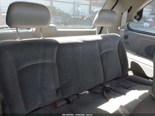 Продажа на аукционе авто 2001 Chrysler Voyager, vin: 1C4GJ25341B276357, номер лота: 44557023