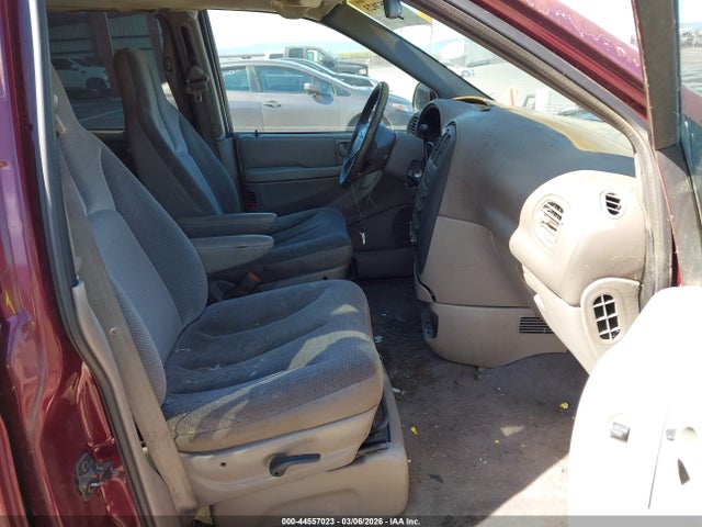 Продажа на аукционе авто 2001 Chrysler Voyager, vin: 1C4GJ25341B276357, номер лота: 44557023