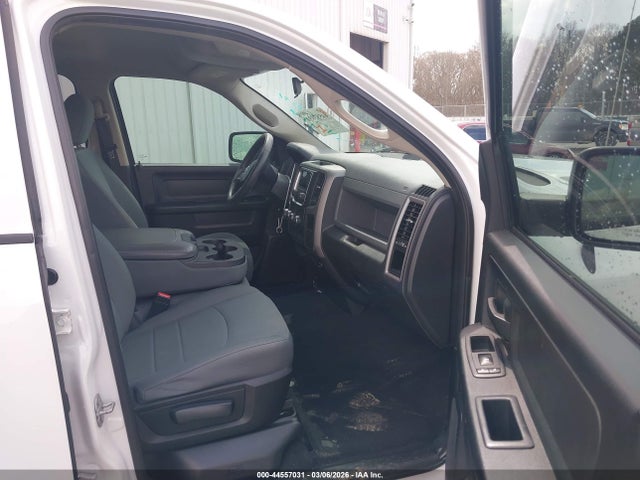 Продаж на аукціоні авто 2017 Ram 1500 Tradesman  4x4 6'4 Box, vin: 1C6RR7FG6HS623639, номер лоту: 44557031
