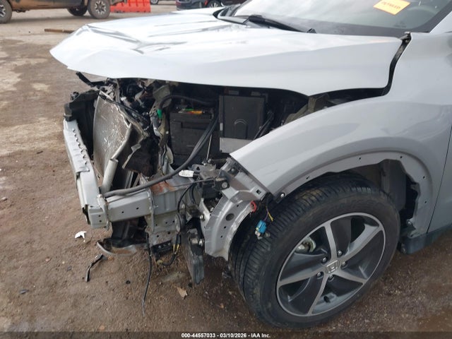 Продажа на аукционе авто 2022 Honda Hr-v 2wd Ex, vin: 3CZRU5H52NM713666, номер лота: 44557033