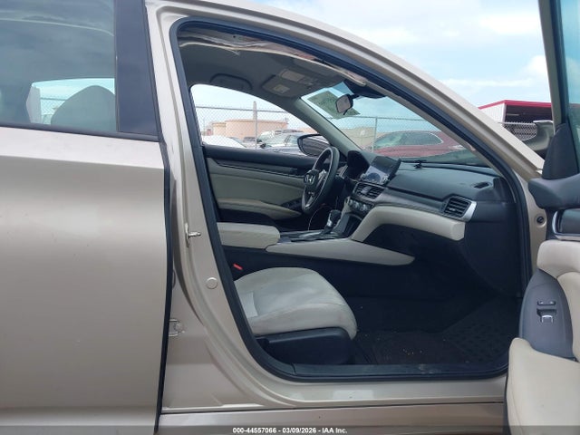 1HGCV1F10KA040615 Honda ACCORD LX